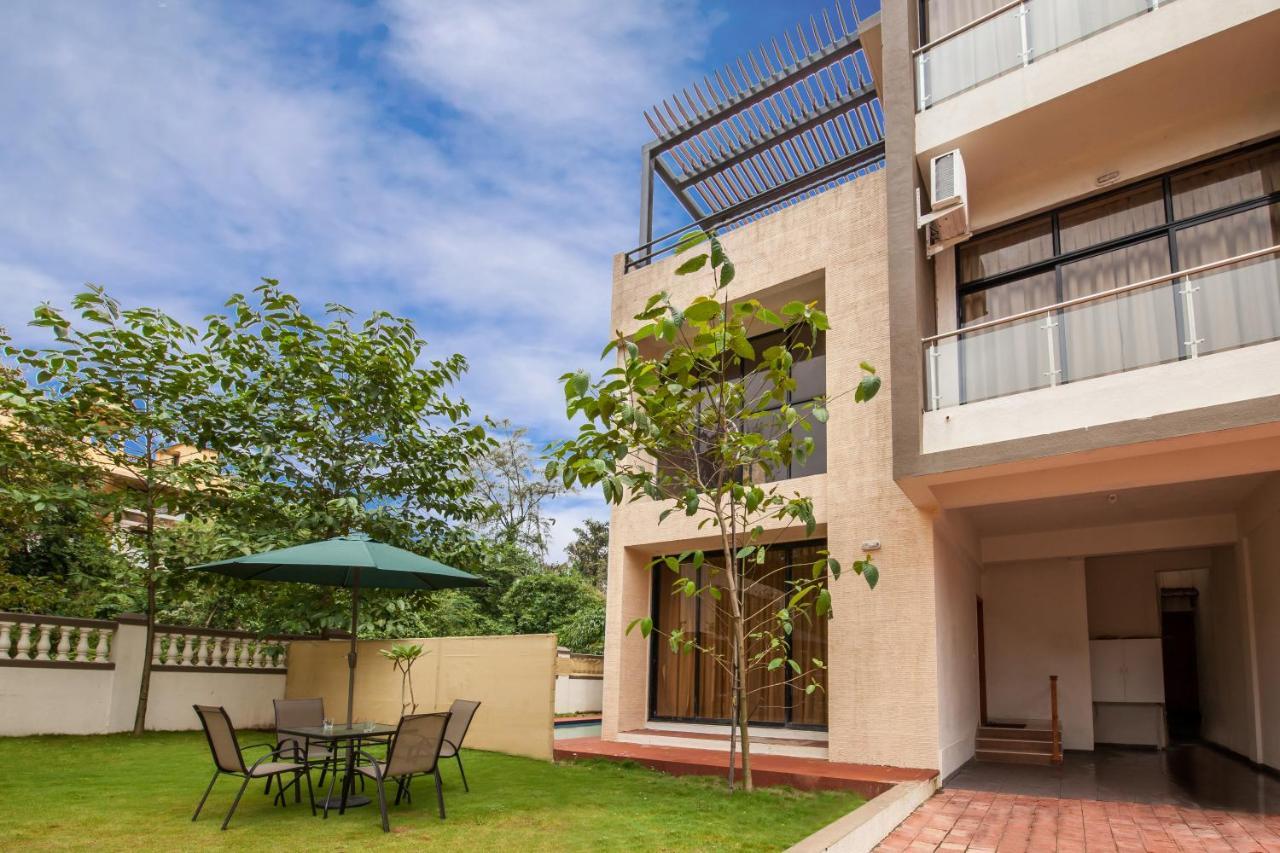 Stayvista'S Greenwoods Villa 10 - City-Center Villa With Private Pool, Terrace, Lift & Carrom Board Lonavala Eksteriør billede